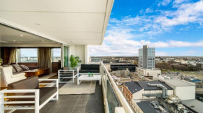 Central City View with Free Valet Parking